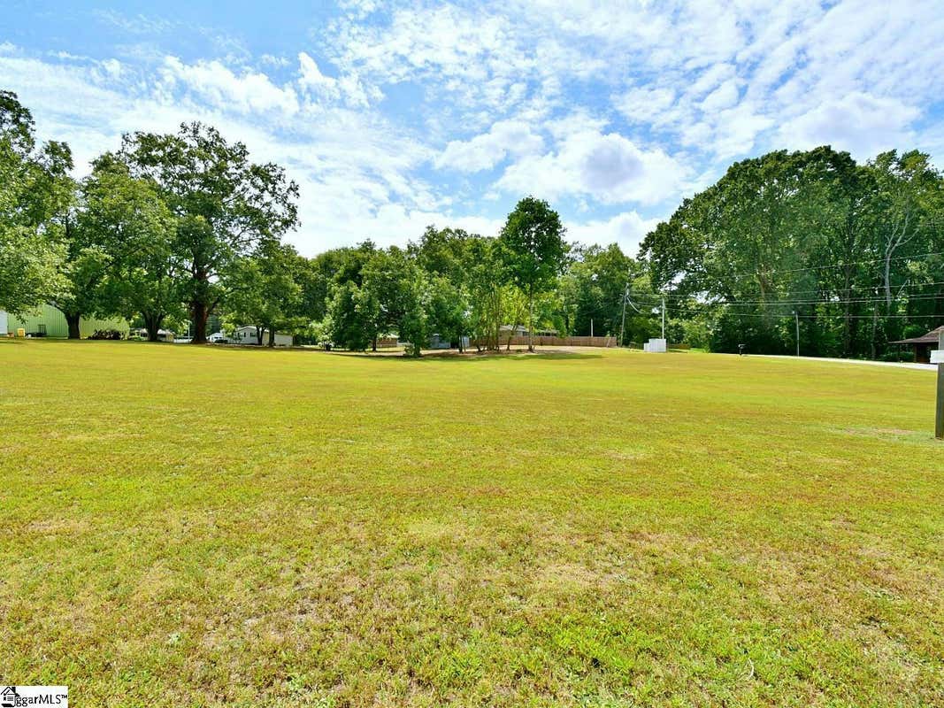 24550 HIGHWAY 76 E, CLINTON, SC 29325, photo 1 of 9