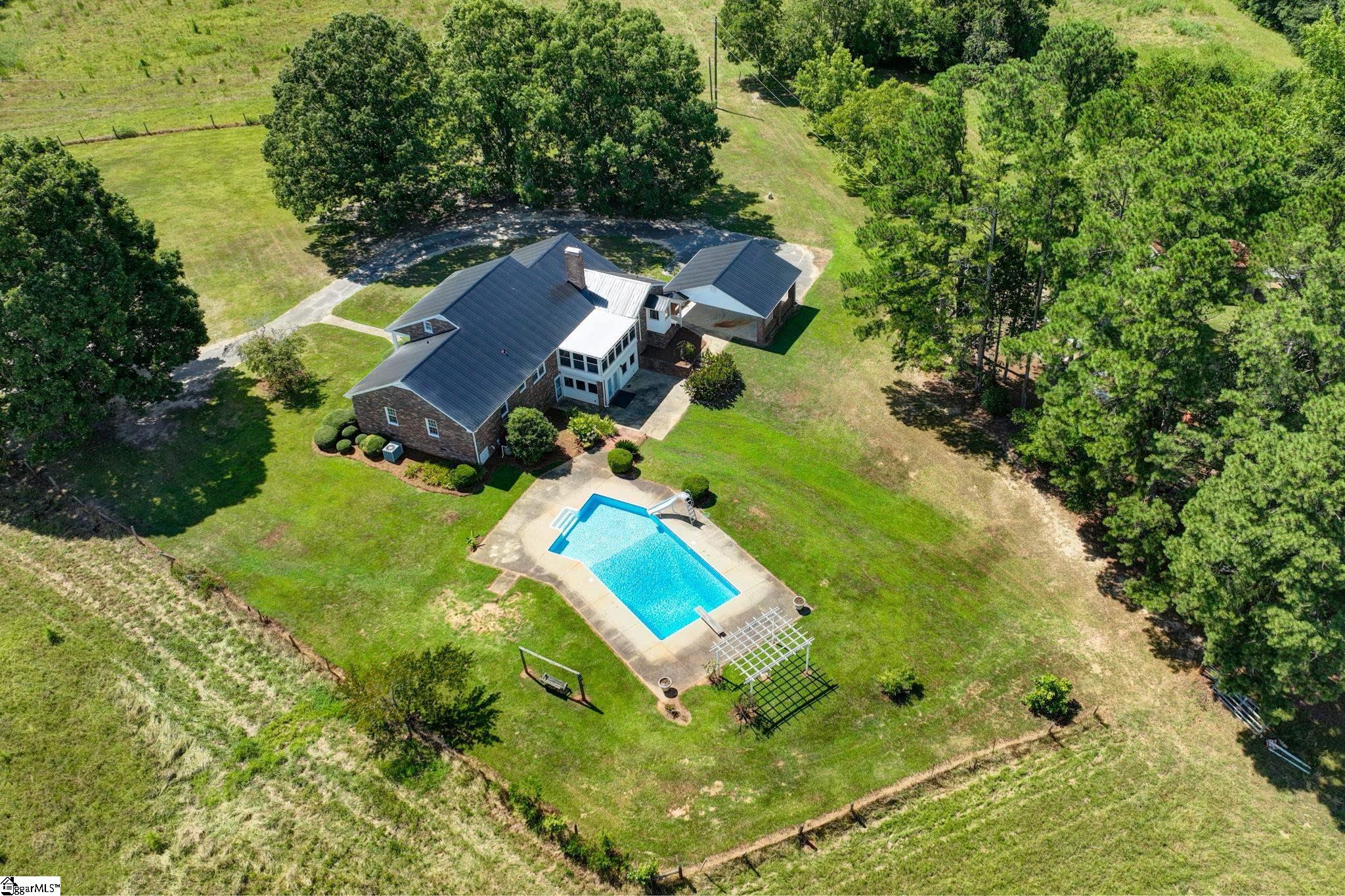 Laurens, South Carolina, 29360, United States, 4 Bedrooms Bedrooms, ,4 BathroomsBathrooms,Residential,Active,1914597