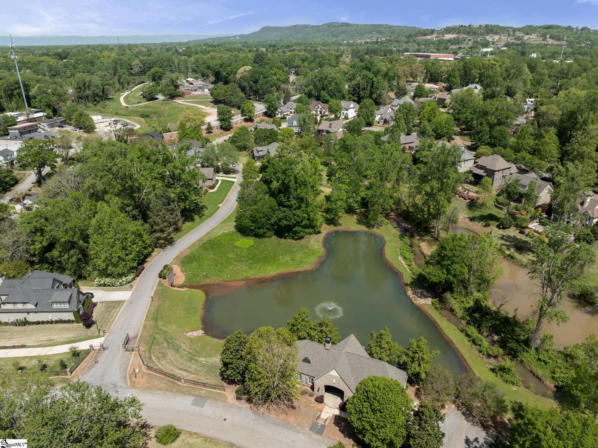 Greenville, South Carolina, 29609, United States, 5 Bedrooms Bedrooms, ,5 BathroomsBathrooms,Residential,Active,1914625