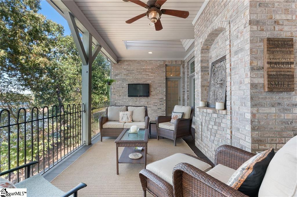 Anderson, South Carolina, 29625, United States, 4 Bedrooms Bedrooms, ,5 BathroomsBathrooms,Residential,Active,1997644