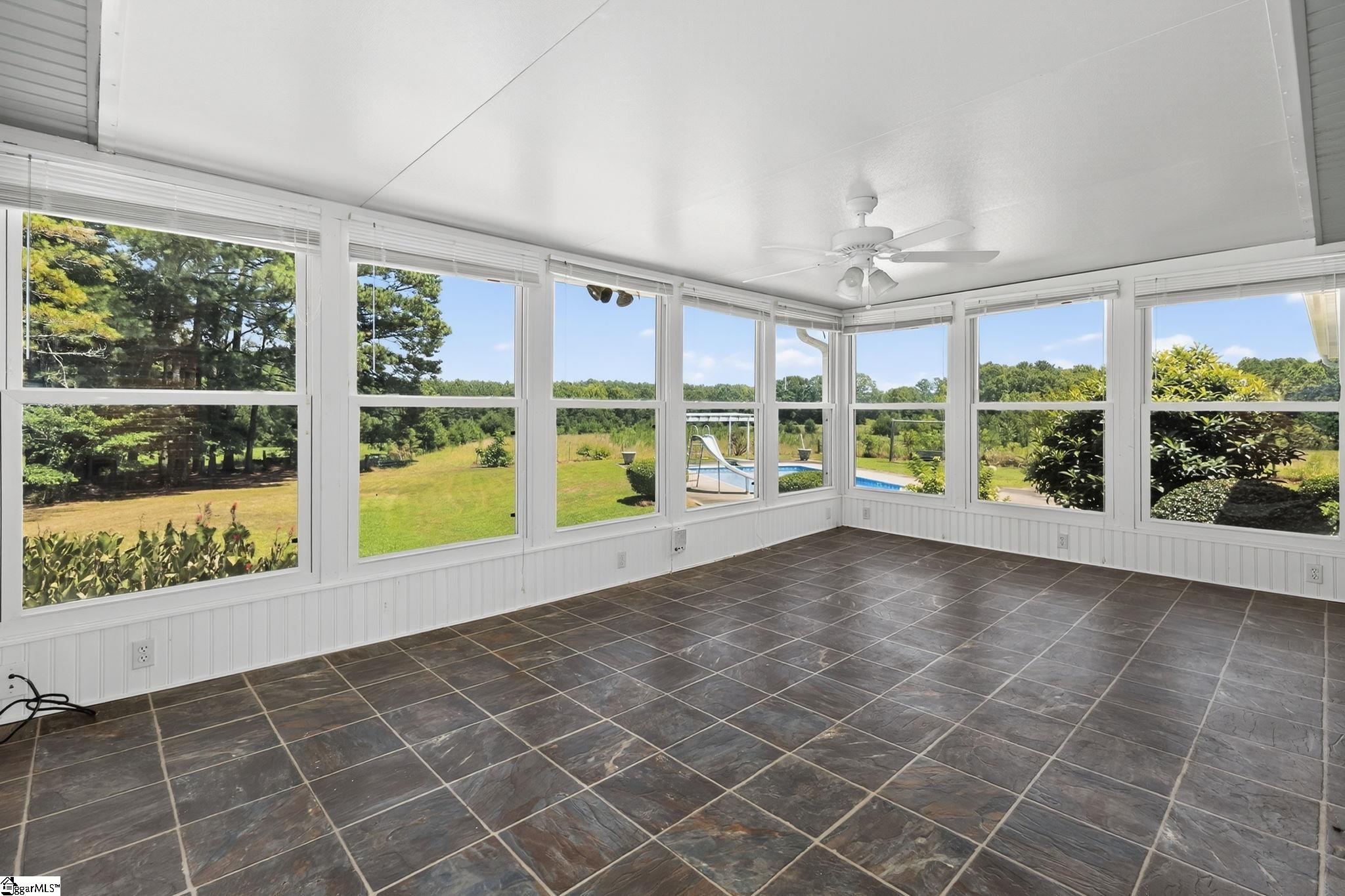 Laurens, South Carolina, 29360, United States, 4 Bedrooms Bedrooms, ,4 BathroomsBathrooms,Residential,Active,1914597