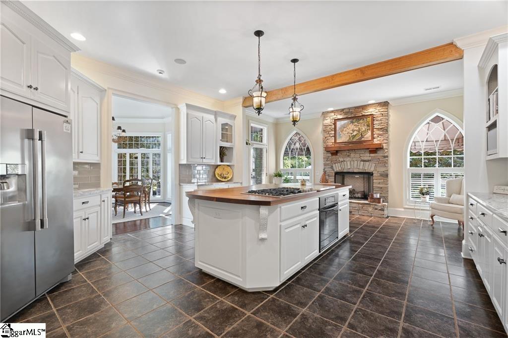 Anderson, South Carolina, 29625, United States, 4 Bedrooms Bedrooms, ,5 BathroomsBathrooms,Residential,Active,1997644