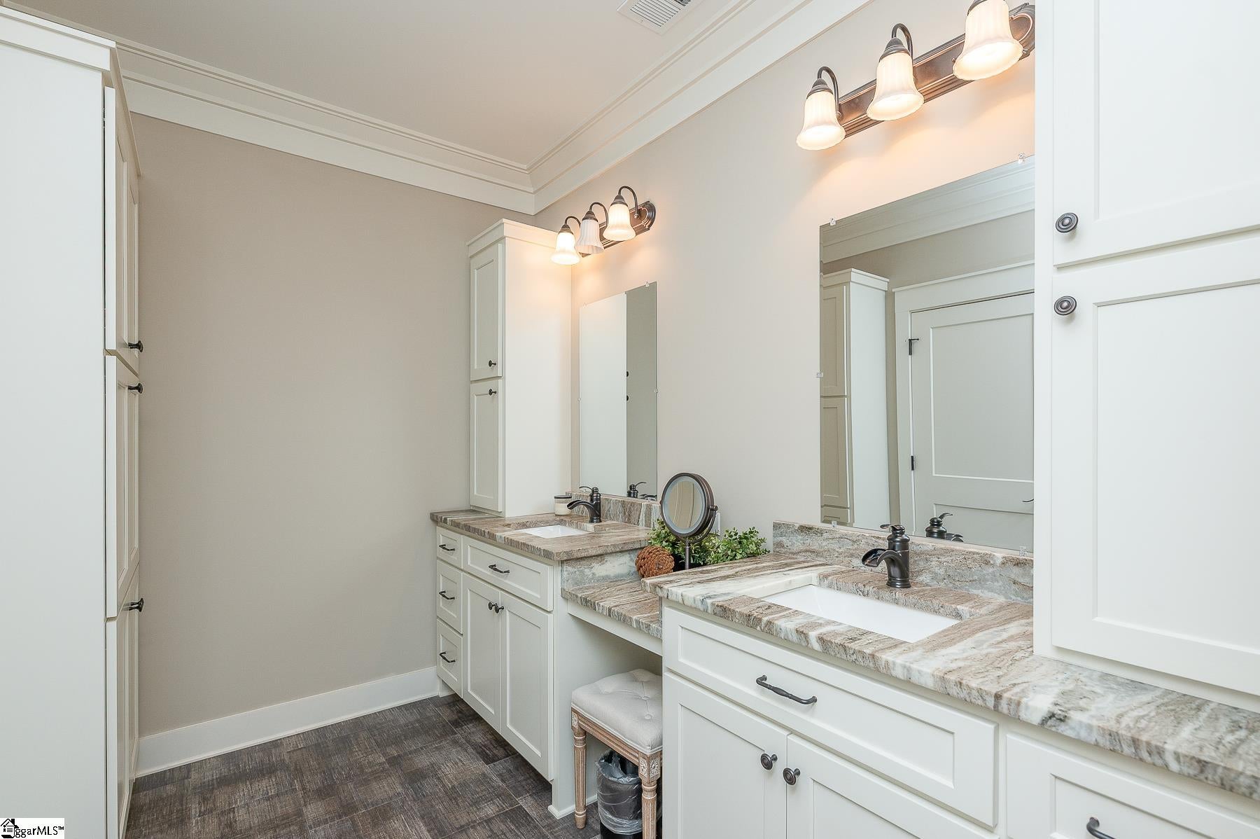 Gray Court, South Carolina, 29645, United States, 4 Bedrooms Bedrooms, ,3 BathroomsBathrooms,Residential,Active,2007241