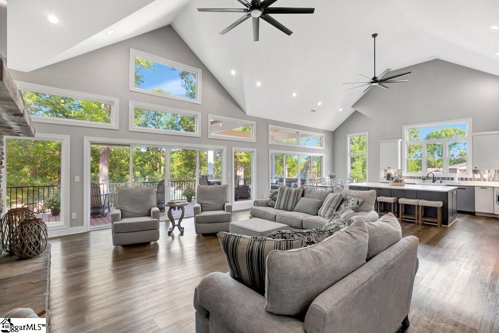 Anderson, South Carolina, 29626, United States, 7 Bedrooms Bedrooms, ,5 BathroomsBathrooms,Residential,Active,1997643