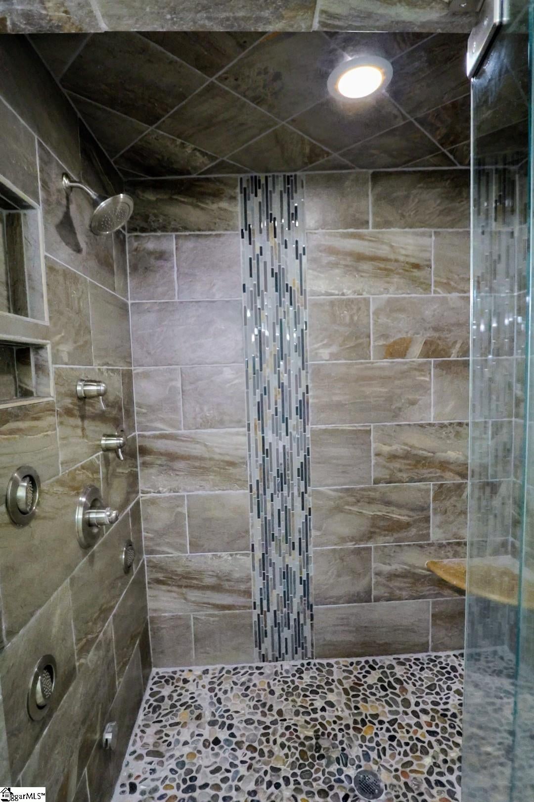 Greenville, South Carolina, 29609, United States, 5 Bedrooms Bedrooms, ,5 BathroomsBathrooms,Residential,Active,1914625