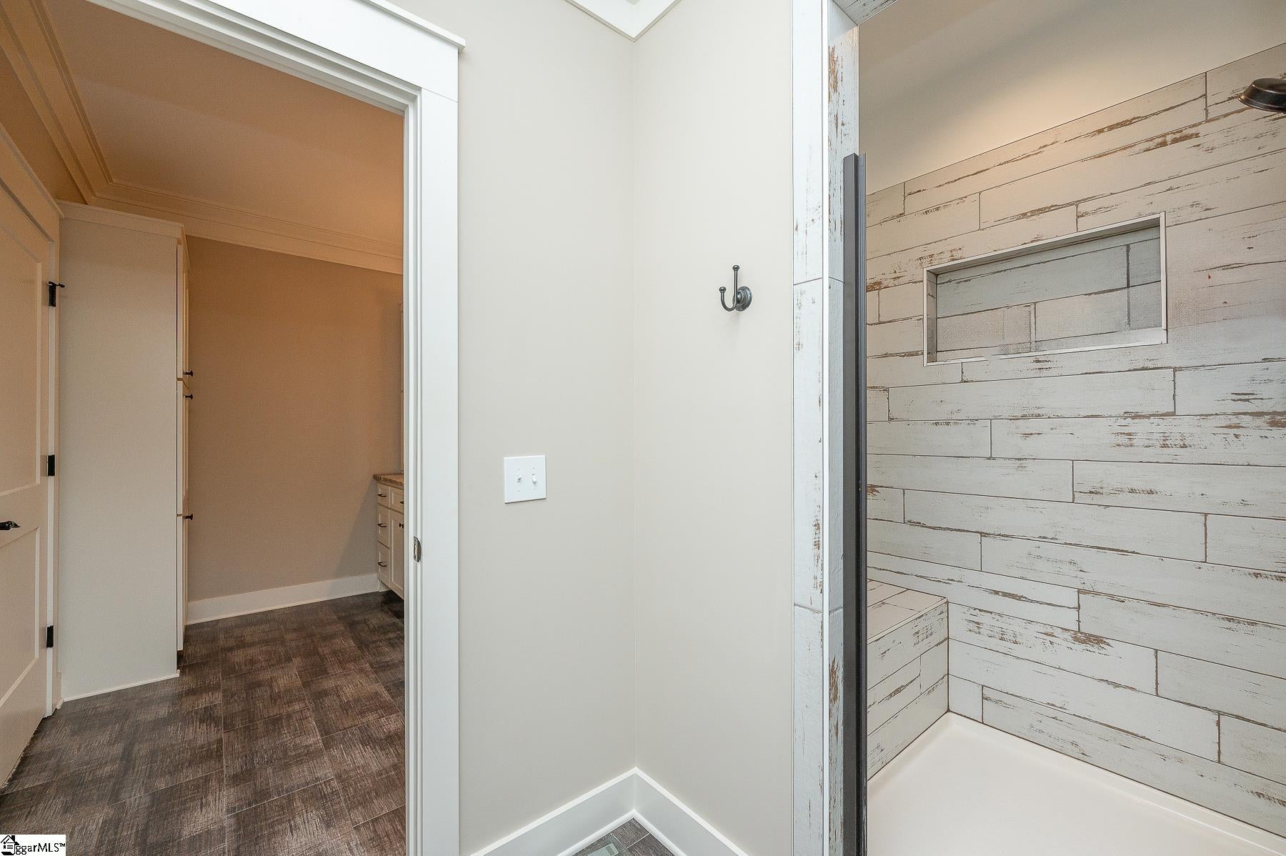 Gray Court, South Carolina, 29645, United States, 4 Bedrooms Bedrooms, ,3 BathroomsBathrooms,Residential,Active,2007241