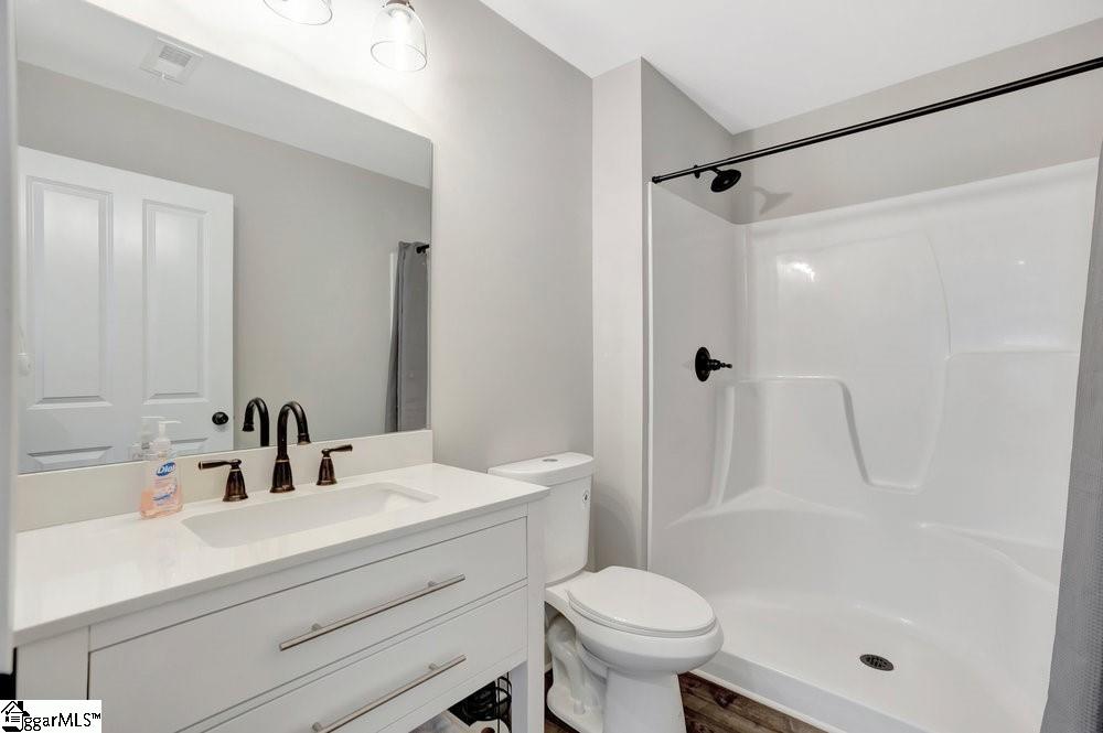 Anderson, South Carolina, 29626, United States, 7 Bedrooms Bedrooms, ,5 BathroomsBathrooms,Residential,Active,1997643