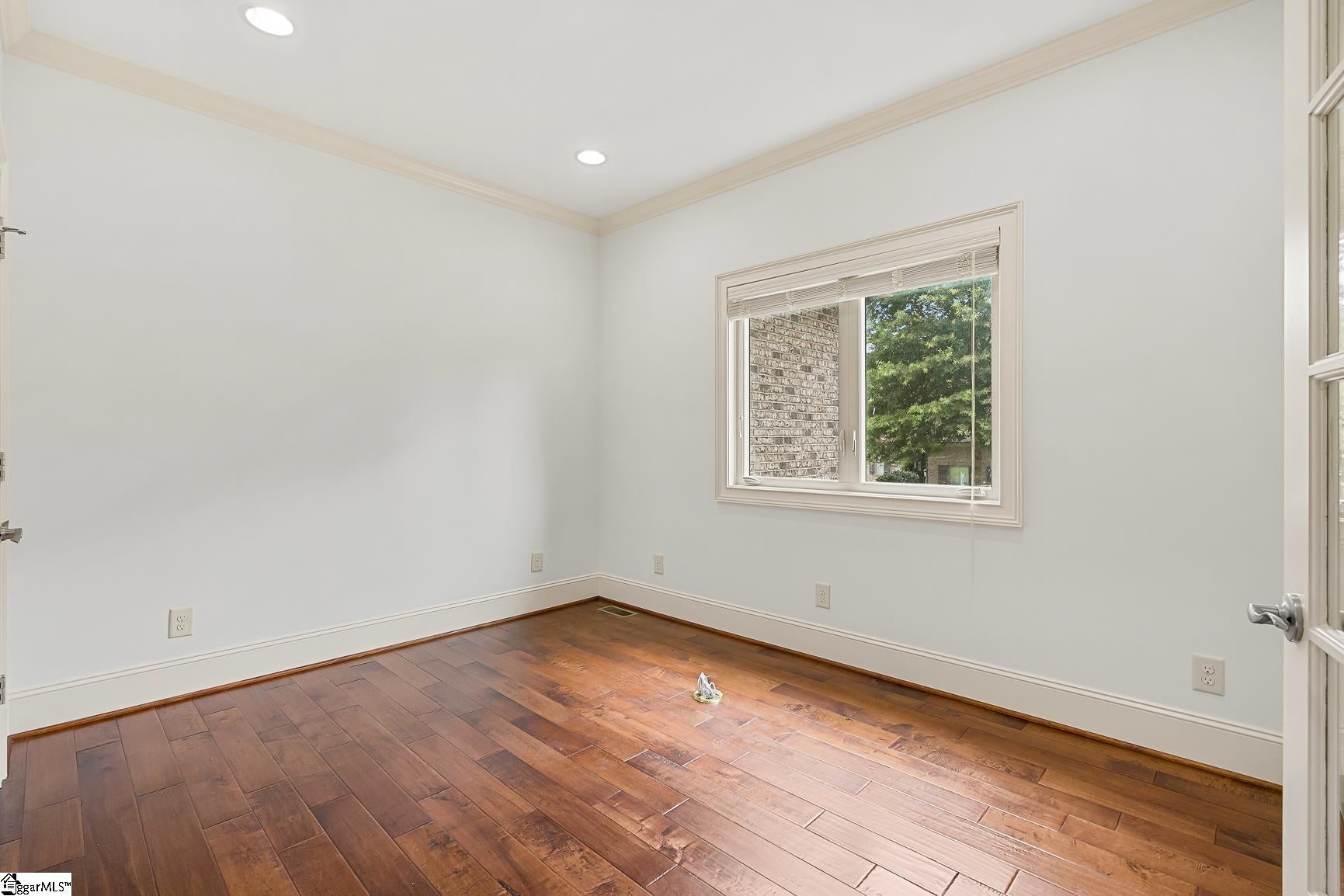 Greenville, South Carolina, 29609, United States, 5 Bedrooms Bedrooms, ,5 BathroomsBathrooms,Residential,Active,1914625