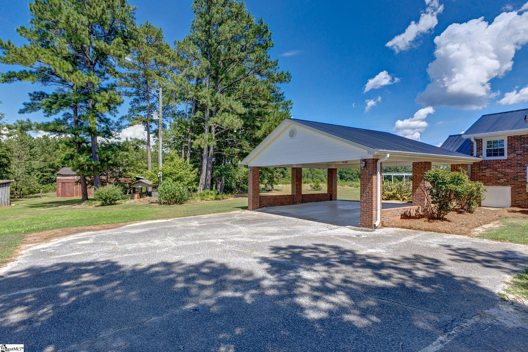 Laurens, South Carolina, 29360, United States, 4 Bedrooms Bedrooms, ,4 BathroomsBathrooms,Residential,Active,1914597