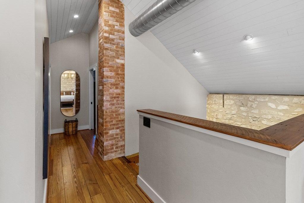 Fredericksburg, Texas, 78624, United States, ,3 BathroomsBathrooms,Residential,Active,1741571