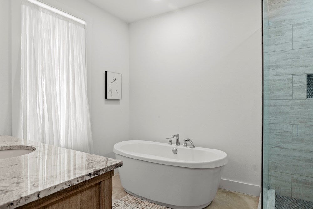 Fredericksburg, Texas, 78624, United States, 3 Bedrooms Bedrooms, ,4 BathroomsBathrooms,Residential,Active,1741684