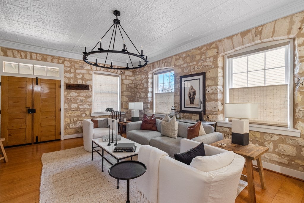 Fredericksburg, Texas, 78624, United States, ,3 BathroomsBathrooms,Residential,Active,1741571