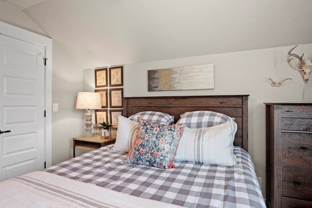 Doss, Texas, 78618, United States, 3 Bedrooms Bedrooms, ,3 BathroomsBathrooms,Residential,Active,2016696