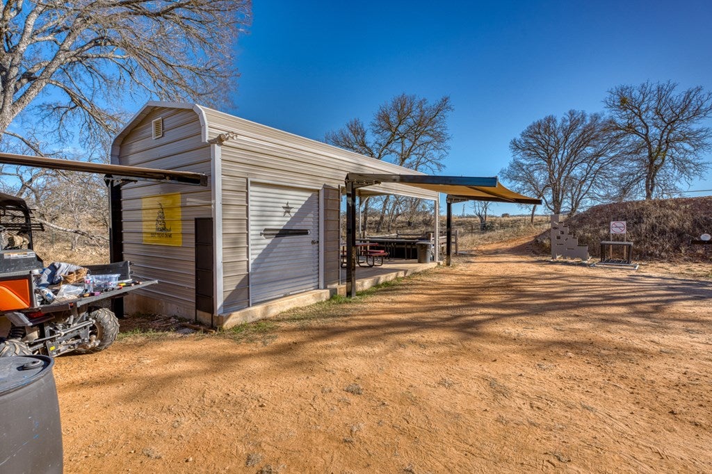 Fredericksburg, Texas, 78624, United States, 5 Bedrooms Bedrooms, ,4 BathroomsBathrooms,Residential,Active,2010212