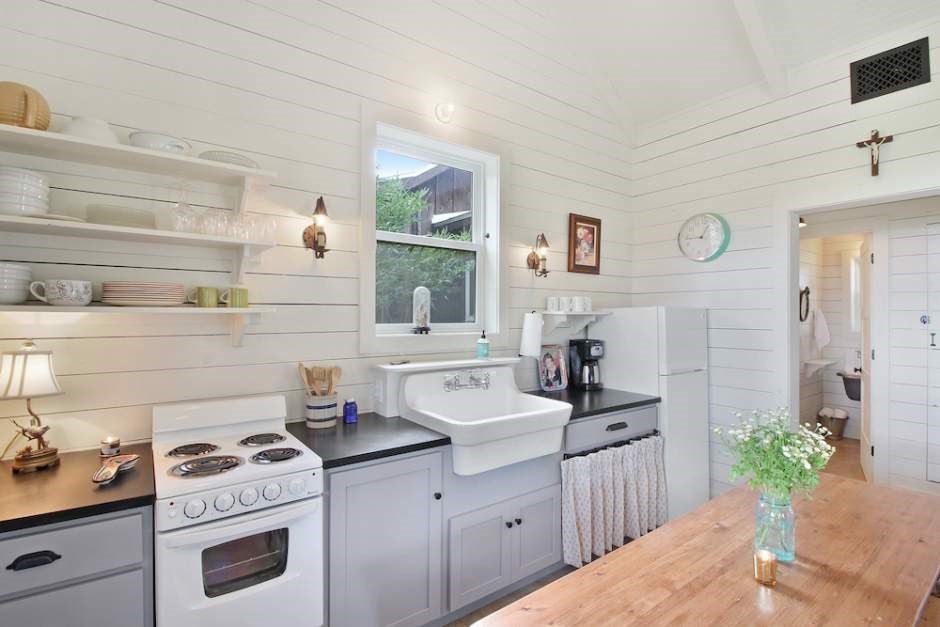 Fredericksburg, Texas, 78624, United States, 3 Bedrooms Bedrooms, ,4 BathroomsBathrooms,Residential,Active,1992222