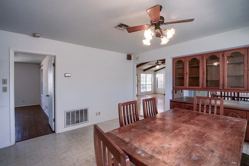Fredericksburg, Texas, 78624, United States, 3 Bedrooms Bedrooms, ,3 BathroomsBathrooms,Residential,Active,1741666