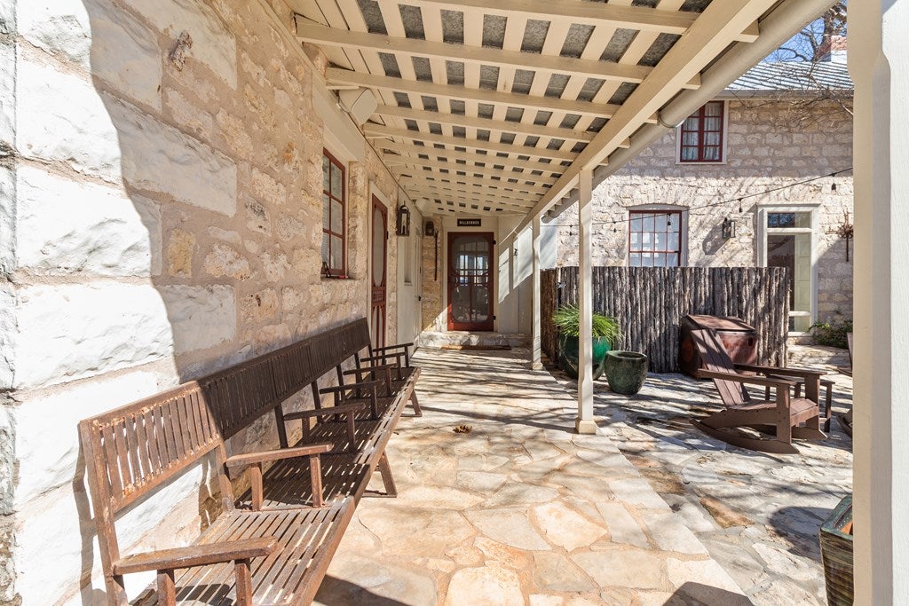 Fredericksburg, Texas, 78624, United States, ,3 BathroomsBathrooms,Residential,Active,1741571