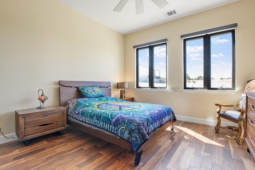 Fredericksburg, Texas, 78624, United States, 2 Bedrooms Bedrooms, ,3 BathroomsBathrooms,Residential,Active,1798077
