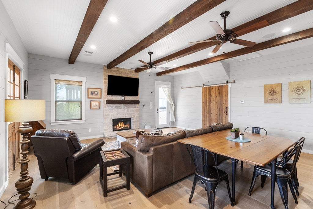 Fredericksburg, Texas, 78624, United States, ,3 BathroomsBathrooms,Residential,Active,1764458