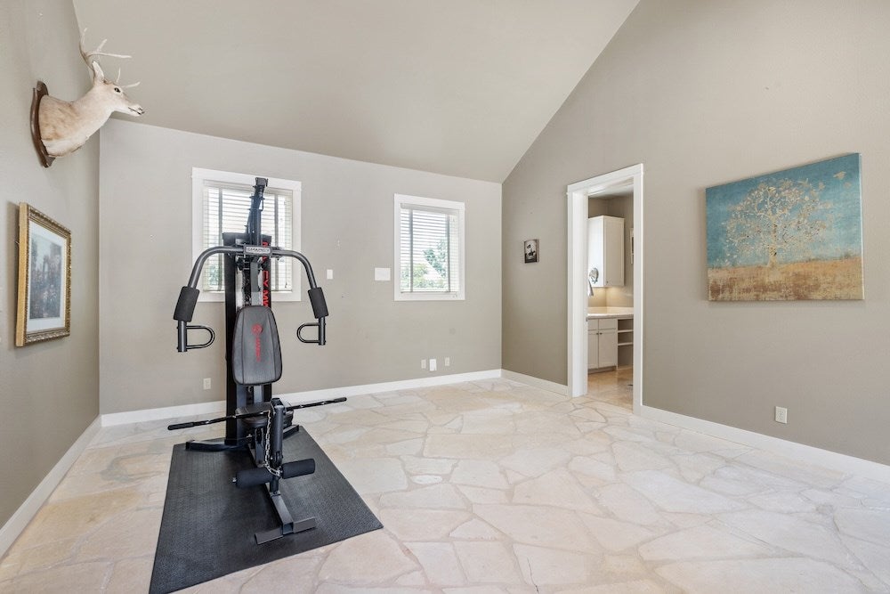 Fredericksburg, Texas, 78624, United States, 3 Bedrooms Bedrooms, ,5 BathroomsBathrooms,Residential,Active,1820474