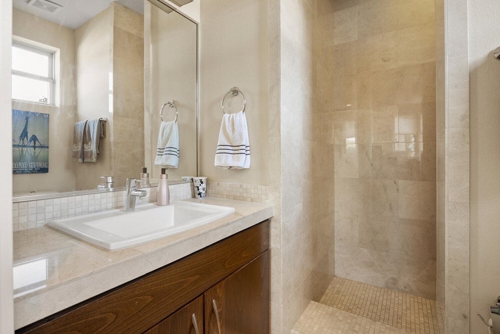 Round Mountain, Texas, 78663, United States, 4 Bedrooms Bedrooms, ,4 BathroomsBathrooms,Residential,Active,1967128