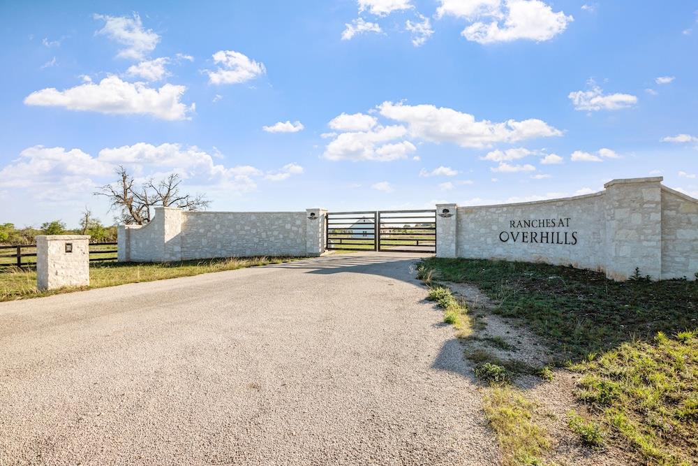 Fredericksburg, Texas, 78624, United States, 2 Bedrooms Bedrooms, ,3 BathroomsBathrooms,Residential,Active,1798077