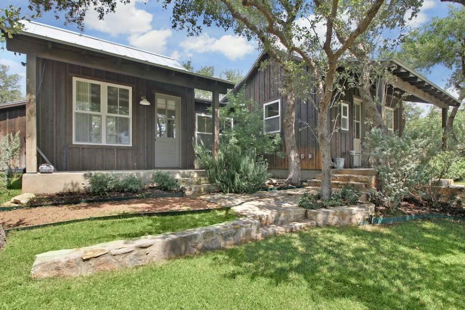 Fredericksburg, Texas, 78624, United States, 3 Bedrooms Bedrooms, ,4 BathroomsBathrooms,Residential,Active,1992222