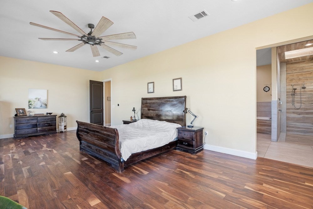 Fredericksburg, Texas, 78624, United States, 2 Bedrooms Bedrooms, ,3 BathroomsBathrooms,Residential,Active,1798077