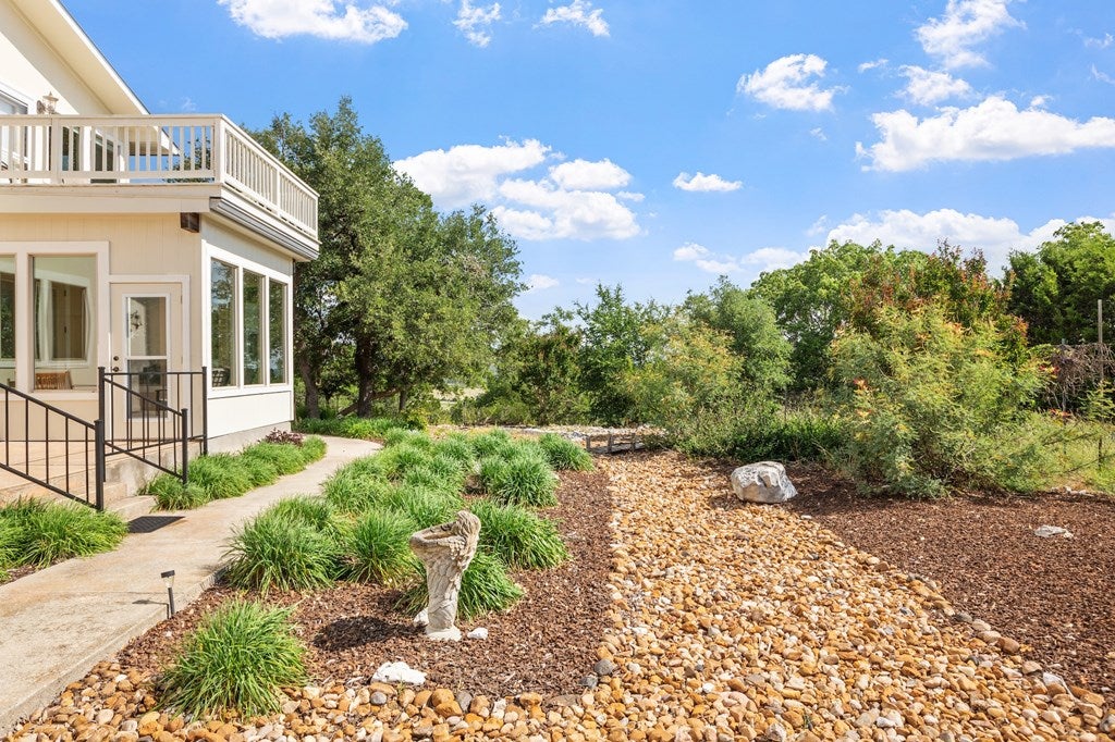 Fredericksburg, Texas, 78624, United States, 3 Bedrooms Bedrooms, ,4 BathroomsBathrooms,Residential,Active,1849215