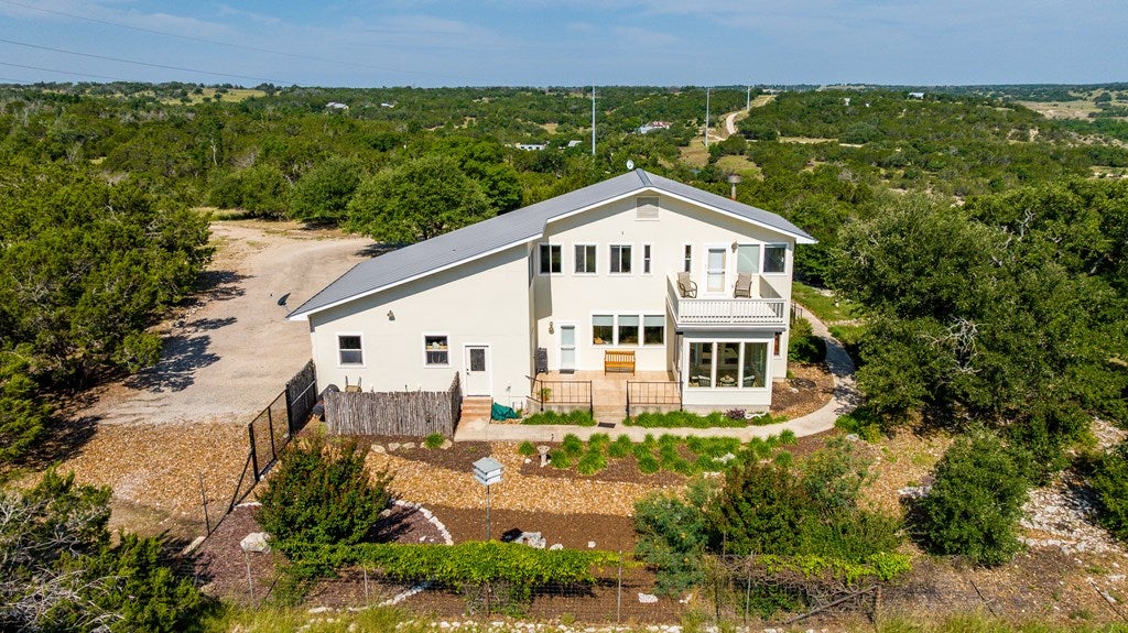 Fredericksburg, Texas, 78624, United States, 3 Bedrooms Bedrooms, ,4 BathroomsBathrooms,Residential,Active,1849215