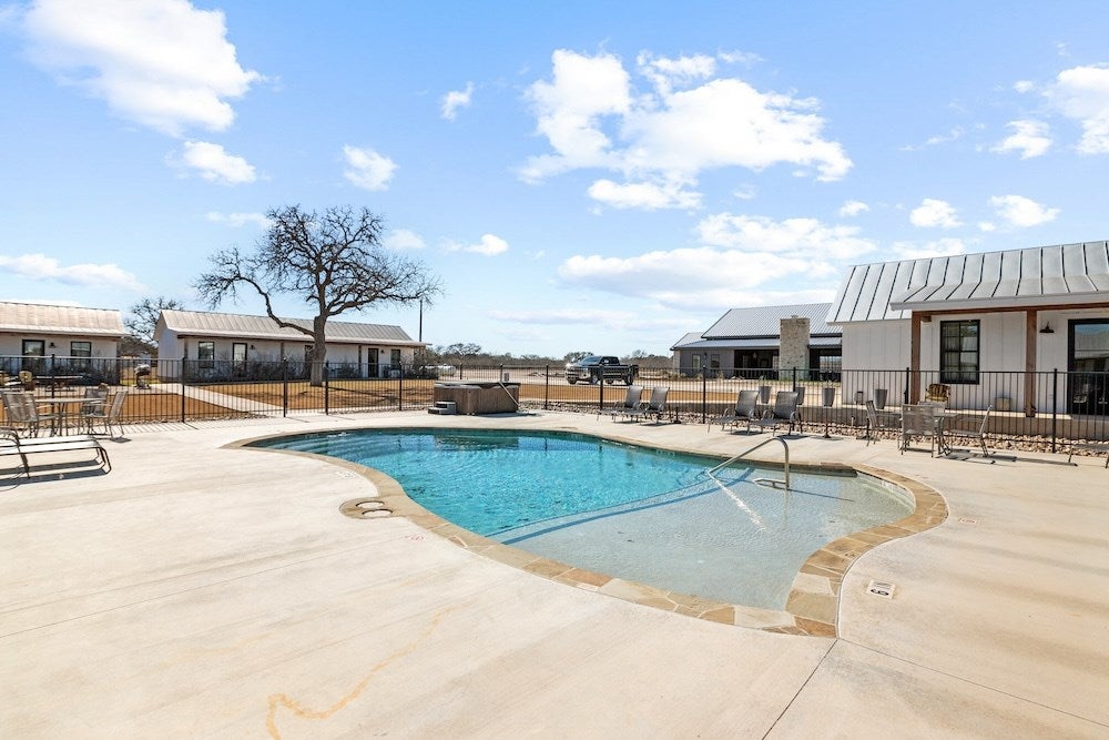 Fredericksburg, Texas, 78624, United States, 3 Bedrooms Bedrooms, ,3 BathroomsBathrooms,Residential,Active,1733951