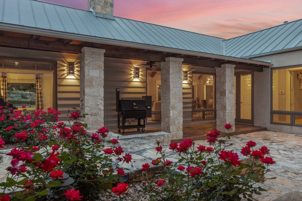 Fredericksburg, Texas, 78624, United States, 3 Bedrooms Bedrooms, ,5 BathroomsBathrooms,Residential,Active,1820474