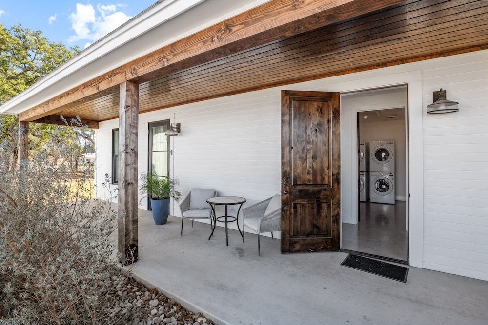 Fredericksburg, Texas, 78624, United States, 3 Bedrooms Bedrooms, ,3 BathroomsBathrooms,Residential,Active,1733951