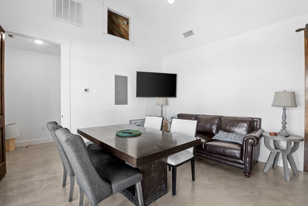Fredericksburg, Texas, 78624, United States, 3 Bedrooms Bedrooms, ,3 BathroomsBathrooms,Residential,Active,1733951