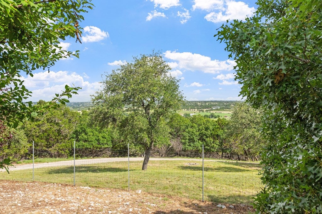 Fredericksburg, Texas, 78624, United States, 3 Bedrooms Bedrooms, ,4 BathroomsBathrooms,Residential,Active,1849215