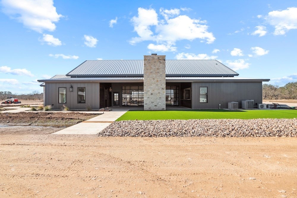 Fredericksburg, Texas, 78624, United States, 3 Bedrooms Bedrooms, ,3 BathroomsBathrooms,Residential,Active,1733951