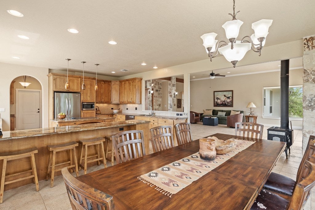 Fredericksburg, Texas, 78624, United States, 3 Bedrooms Bedrooms, ,4 BathroomsBathrooms,Residential,Active,1849215