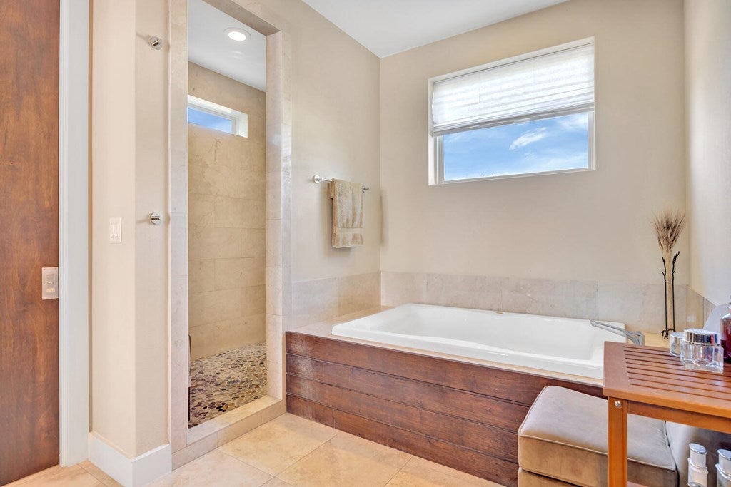 Round Mountain, Texas, 78663, United States, 4 Bedrooms Bedrooms, ,4 BathroomsBathrooms,Residential,Active,1967128