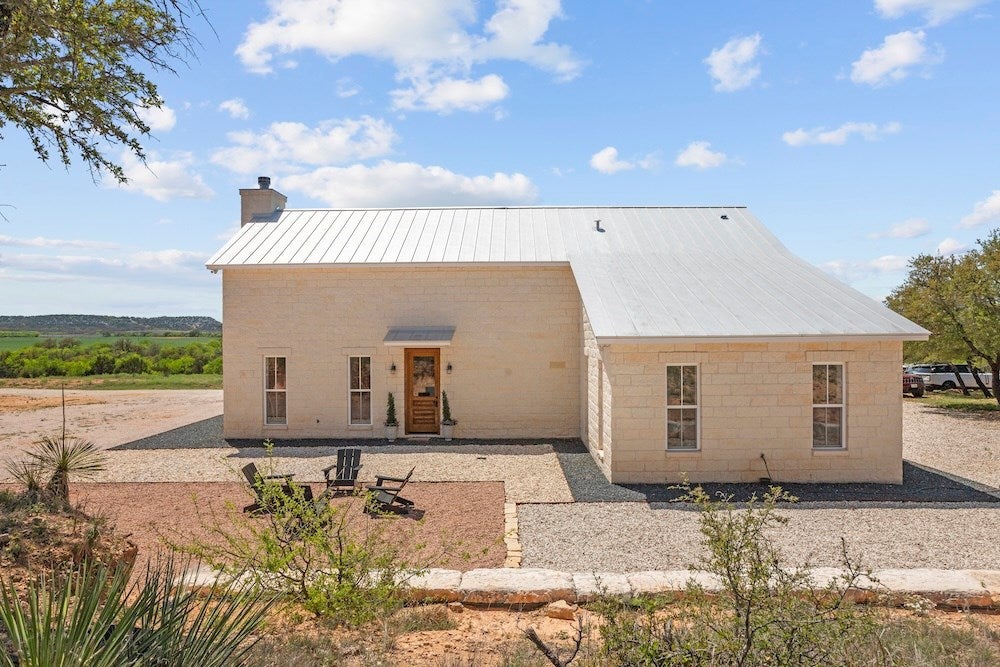 Doss, Texas, 78618, United States, 3 Bedrooms Bedrooms, ,3 BathroomsBathrooms,Residential,Active,2016696