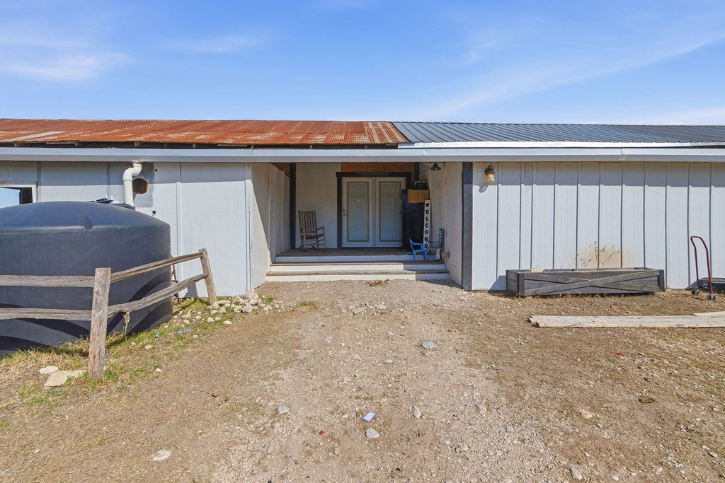 Blanco, Texas, 78606, United States, 3 Bedrooms Bedrooms, ,4 BathroomsBathrooms,Residential,Active,2017094