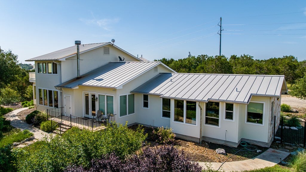 Fredericksburg, Texas, 78624, United States, 3 Bedrooms Bedrooms, ,4 BathroomsBathrooms,Residential,Active,1849215