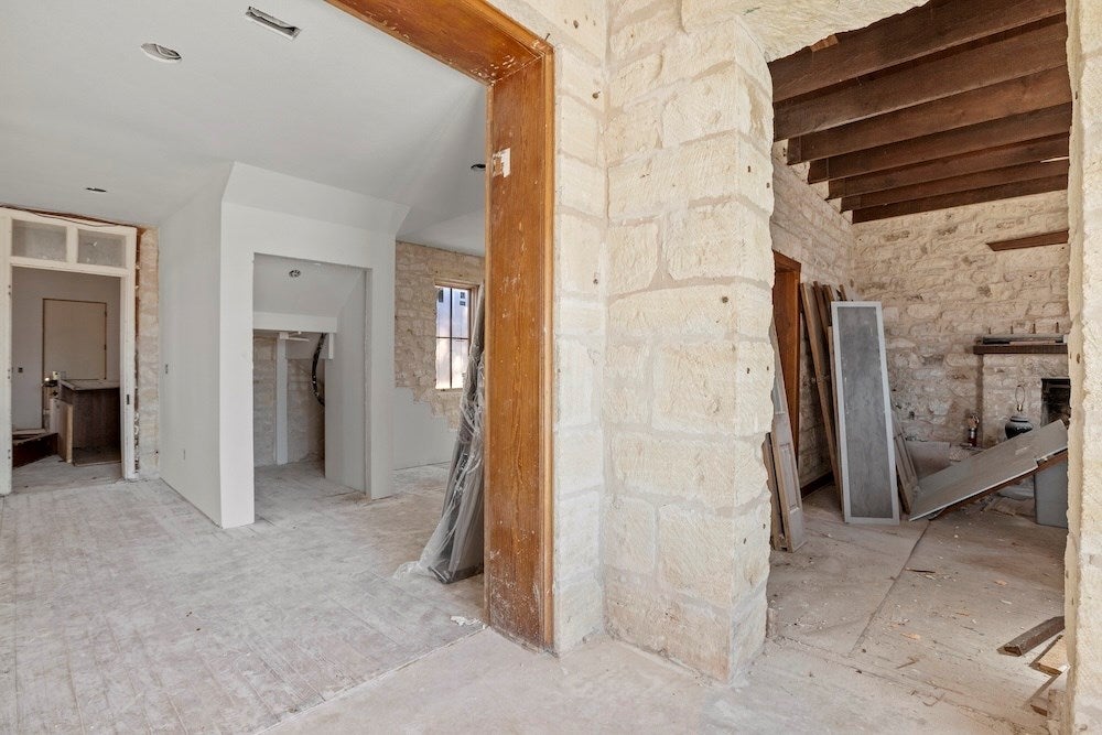 Fredericksburg, Texas, 78624, United States, 3 Bedrooms Bedrooms, ,4 BathroomsBathrooms,Residential,Active,1741684