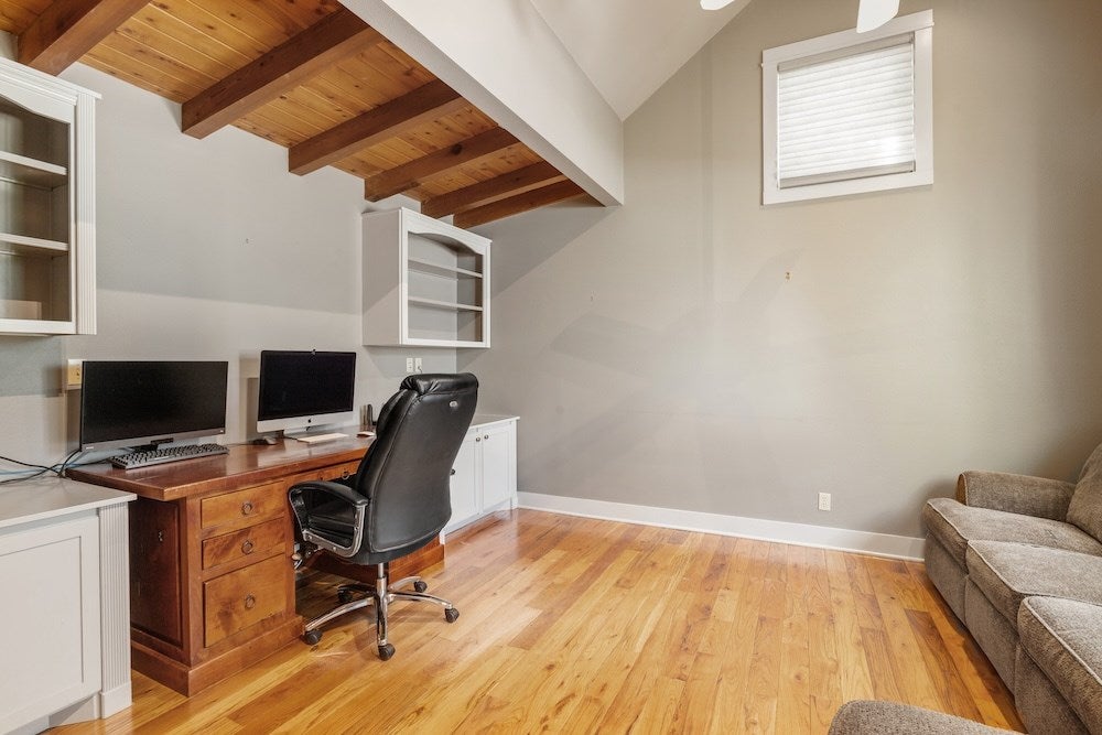 Fredericksburg, Texas, 78624, United States, 3 Bedrooms Bedrooms, ,5 BathroomsBathrooms,Residential,Active,1820474