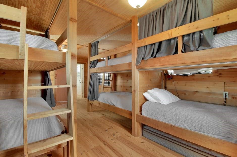 Fredericksburg, Texas, 78624, United States, 3 Bedrooms Bedrooms, ,4 BathroomsBathrooms,Residential,Active,1992222