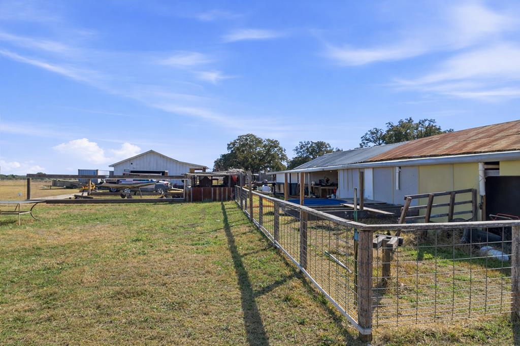 Blanco, Texas, 78606, United States, 3 Bedrooms Bedrooms, ,4 BathroomsBathrooms,Residential,Active,2017094