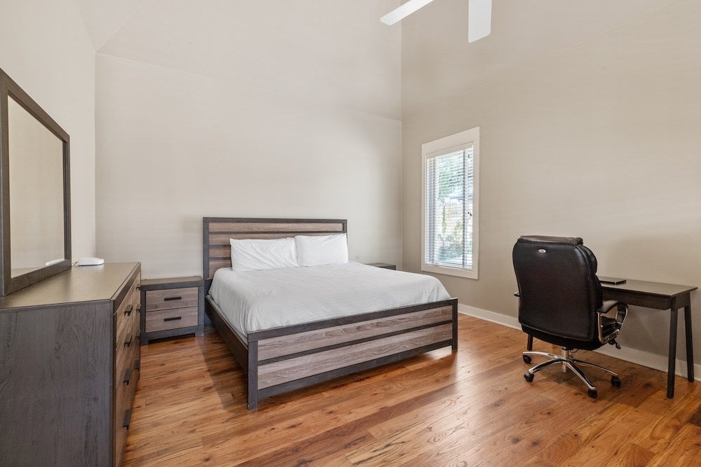 Fredericksburg, Texas, 78624, United States, 3 Bedrooms Bedrooms, ,5 BathroomsBathrooms,Residential,Active,1820474