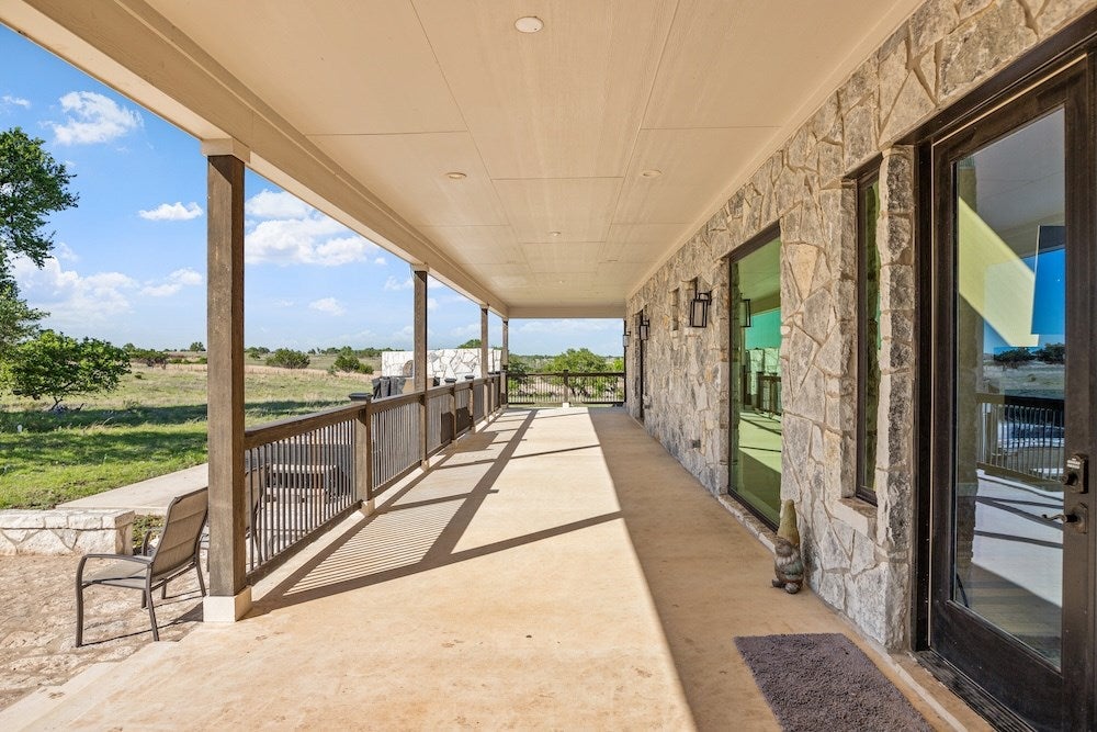 Fredericksburg, Texas, 78624, United States, 2 Bedrooms Bedrooms, ,3 BathroomsBathrooms,Residential,Active,1798077