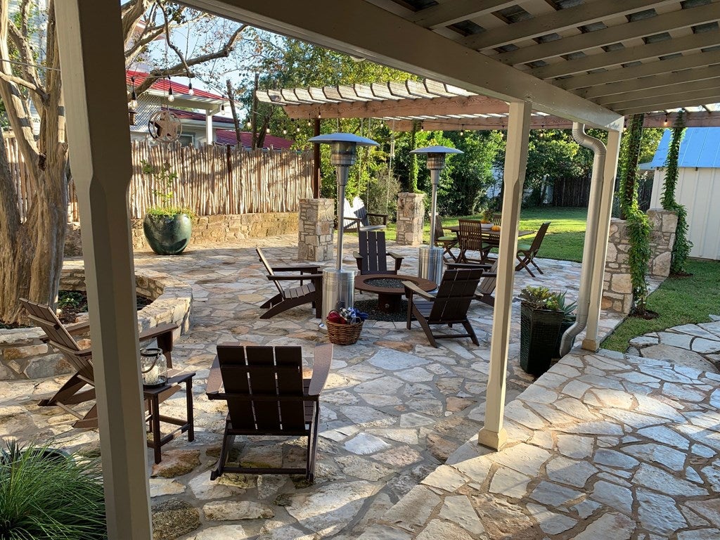 Fredericksburg, Texas, 78624, United States, ,3 BathroomsBathrooms,Residential,Active,1741571