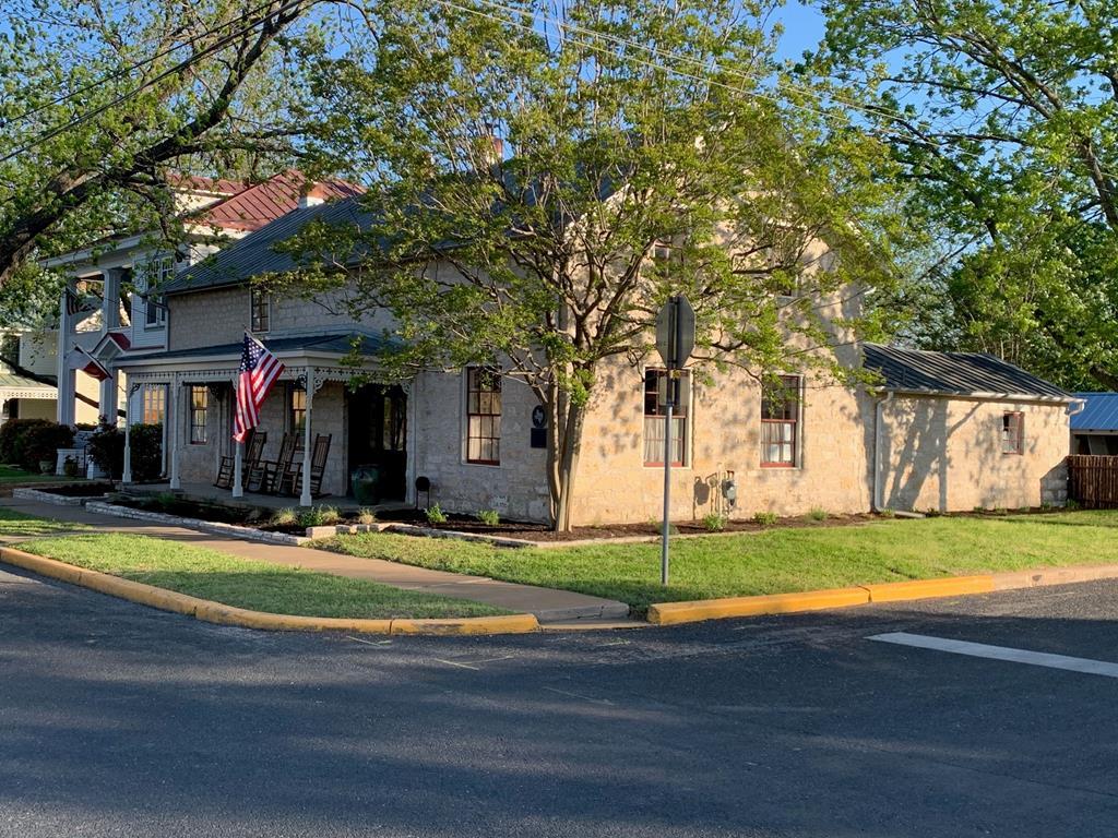 Fredericksburg, Texas, 78624, United States, ,3 BathroomsBathrooms,Residential,Active,1741571