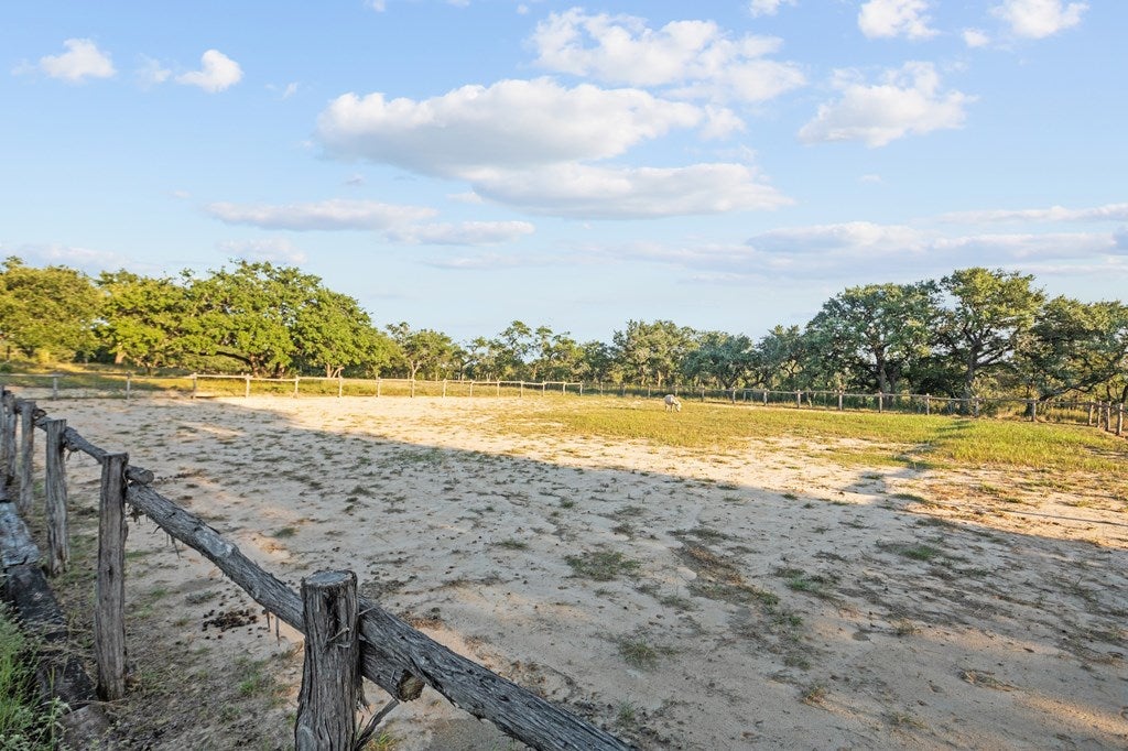 Boerne, Texas, 78006, United States, 3 Bedrooms Bedrooms, ,3 BathroomsBathrooms,Residential,Active,1945311